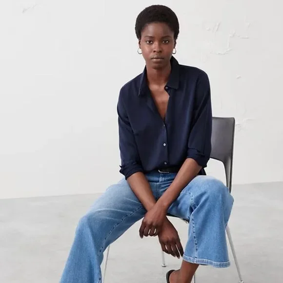 Banana Republic Factory Silky Classic Shirt Button-Up Preppy Navy Size S - Picture 11 of 11